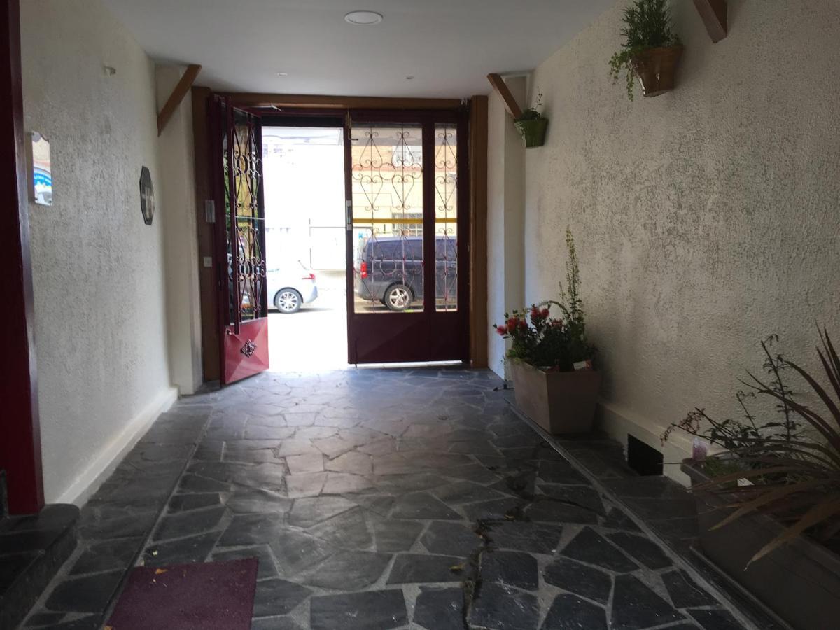 Hotel De Strasbourg Aulnay-sous-Bois Exterior foto